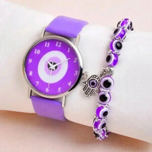 Stylish  ladies watch and bracelet set. NWT